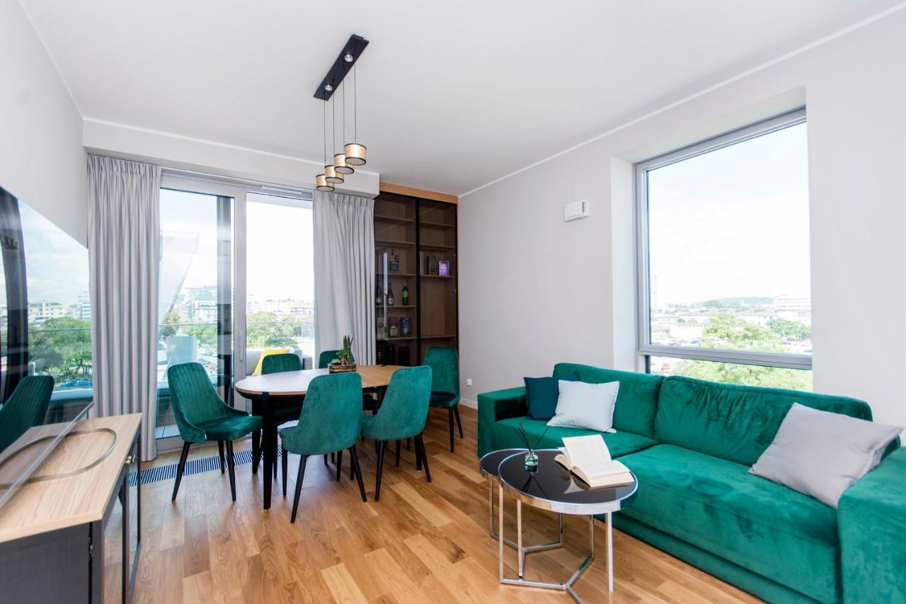 Yacht Park Rentyear Apartments 그디니아 외부 사진